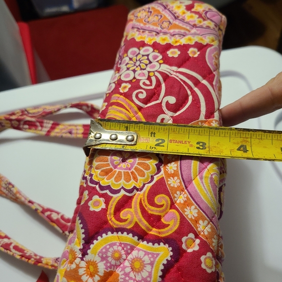EUC Vera Bradley Retired Raspberry Fizz Tote Purse with matching Keychain case - Picture 6 of 16